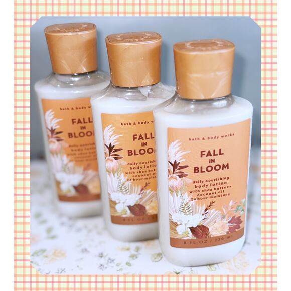 Bath & Body Works Fall in Bloom 8 oz Daily Nourishing Body Lotion x3 - Picture 2 of 4